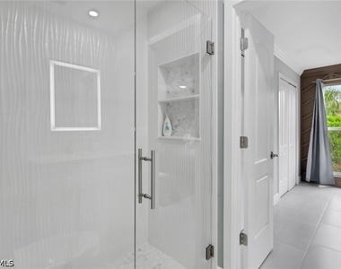 6303 Royal Woods Drive - Photo Thumbnail 19