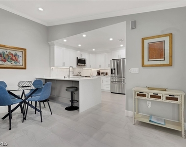 6303 Royal Woods Drive - Photo Thumbnail 6
