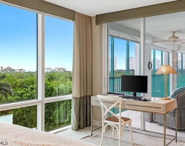 7515 Pelican Bay Boulevard - Photo Thumbnail 16