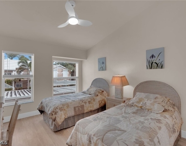 3921 Leeward Passage Court - Photo Thumbnail 13