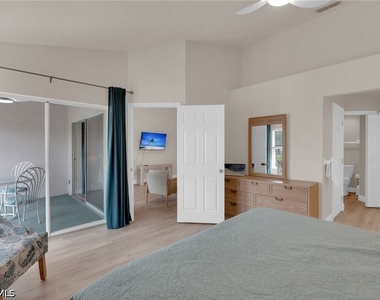 3921 Leeward Passage Court - Photo Thumbnail 11