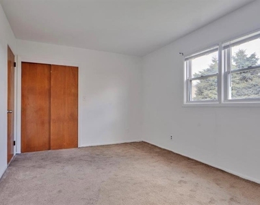376 Harrison - Photo Thumbnail 5
