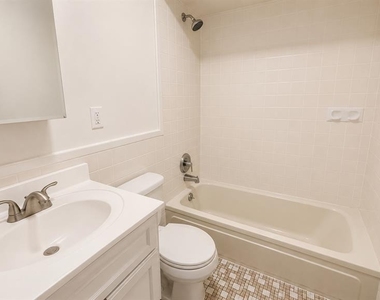 70 Prospect - Photo Thumbnail 9