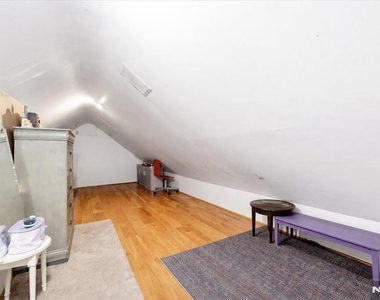 409 Tryon - Photo Thumbnail 19