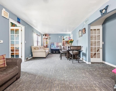 409 Tryon - Photo Thumbnail 6
