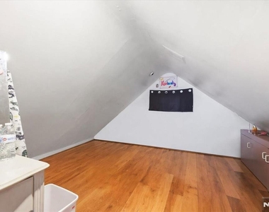 409 Tryon - Photo Thumbnail 20