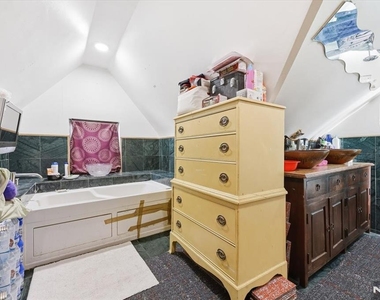 409 Tryon - Photo Thumbnail 21