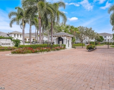 820 Bentwater Circle - Photo Thumbnail 26