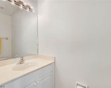 820 Bentwater Circle - Photo Thumbnail 21