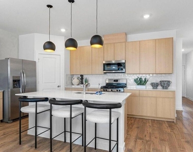 3535 Blackbird Lane - Photo Thumbnail 1