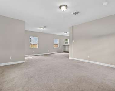 1315 E 33rd Street - Photo Thumbnail 7