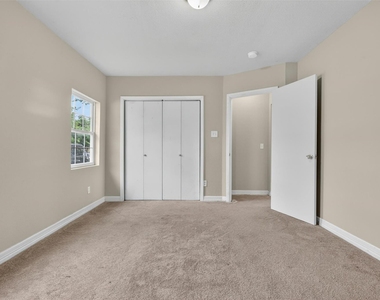 1315 E 33rd Street - Photo Thumbnail 19