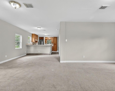 1315 E 33rd Street - Photo Thumbnail 8
