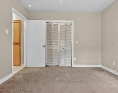 1315 E 33rd Street - Photo Thumbnail 26