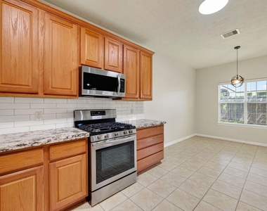 6118 N Fawnlake Drive - Photo Thumbnail 17