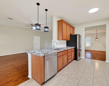 6118 N Fawnlake Drive - Photo Thumbnail 14