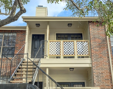 2121 El Paseo Street - Photo Thumbnail 2