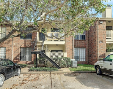 2121 El Paseo Street - Photo Thumbnail 3