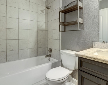 2121 El Paseo Street - Photo Thumbnail 18