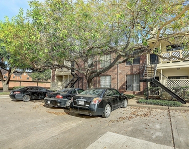 2121 El Paseo Street - Photo Thumbnail 4