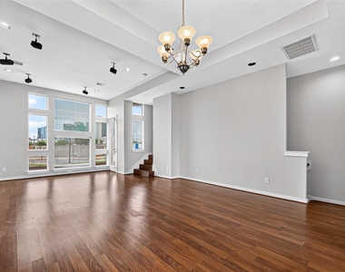 2352 Sperber Lane - Photo Thumbnail 6