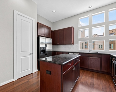 2352 Sperber Lane - Photo Thumbnail 11