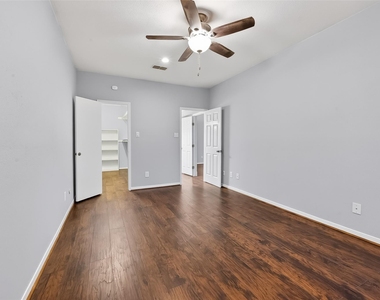 2100 Tanglewilde Street - Photo Thumbnail 24