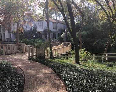 2100 Tanglewilde Street - Photo Thumbnail 32