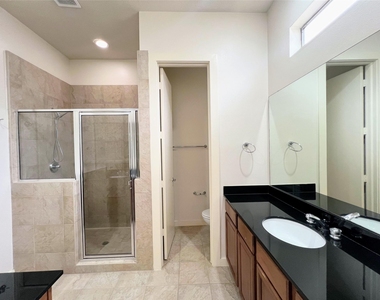 1126 Bonner Street - Photo Thumbnail 9