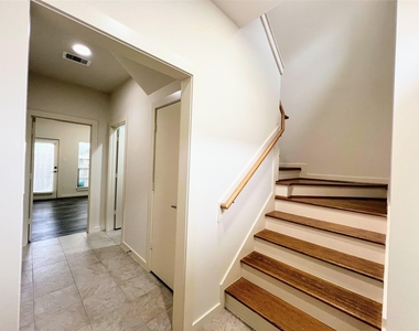 1126 Bonner Street - Photo Thumbnail 1