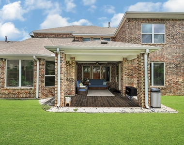 27415 Sunrise Ranch Lane - Photo Thumbnail 22