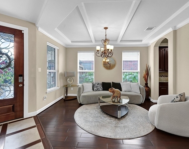 27415 Sunrise Ranch Lane - Photo Thumbnail 2