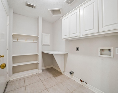 5807 Bayberry Way - Photo Thumbnail 35