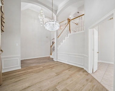 5807 Bayberry Way - Photo Thumbnail 5