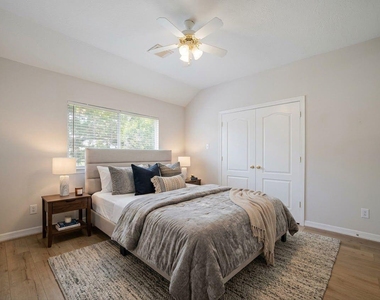 5807 Bayberry Way - Photo Thumbnail 25