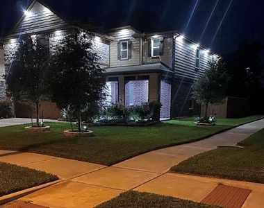 22523 Strathmore Drive - Photo Thumbnail 40