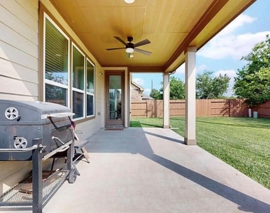 22523 Strathmore Drive - Photo Thumbnail 37