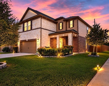 22523 Strathmore Drive - Photo Thumbnail 2
