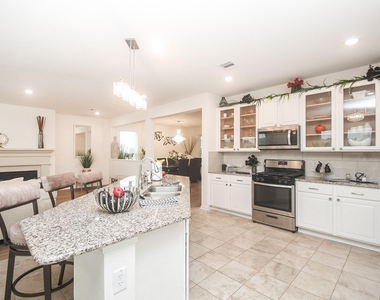 22523 Strathmore Drive - Photo Thumbnail 14