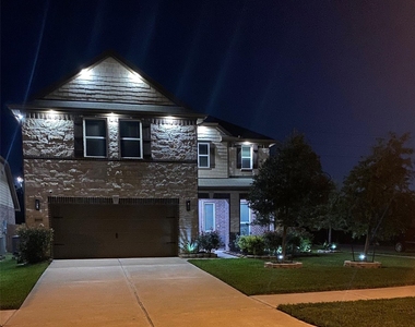 22523 Strathmore Drive - Photo Thumbnail 41