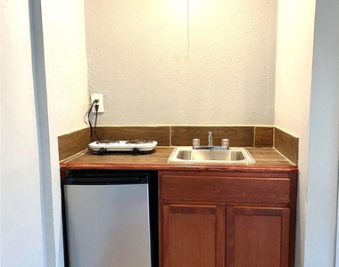 7603 Greendown Street - Photo Thumbnail 8