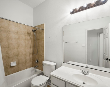 12807 Brook Arbor Court - Photo Thumbnail 20