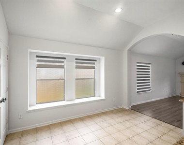 12807 Brook Arbor Court - Photo Thumbnail 10