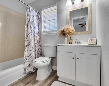 2305 Peach Lane - Photo Thumbnail 19