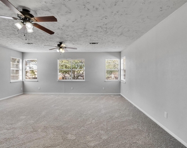 2305 Peach Lane - Photo Thumbnail 27