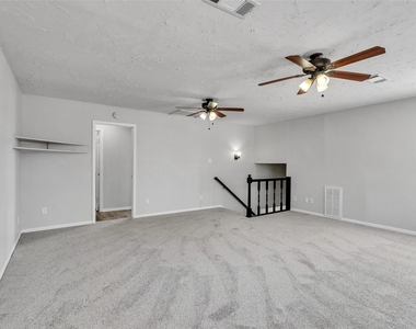 2305 Peach Lane - Photo Thumbnail 28