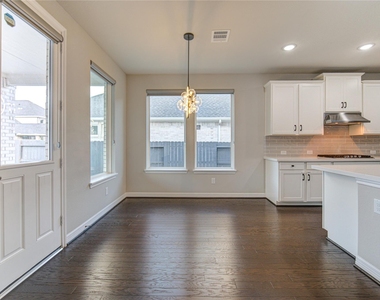 28918 Woods Rose Court - Photo Thumbnail 16
