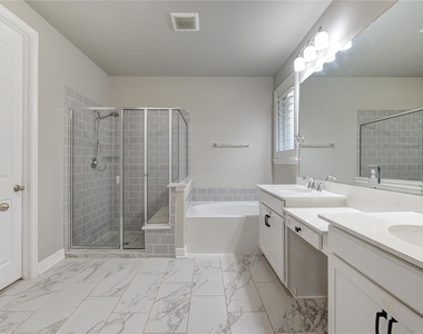 28918 Woods Rose Court - Photo Thumbnail 25