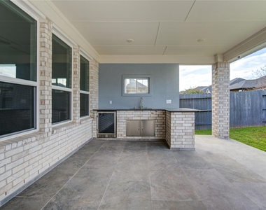 28918 Woods Rose Court - Photo Thumbnail 42