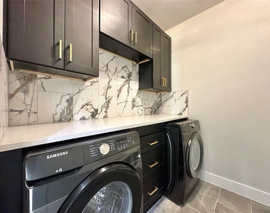 2444 Carmel Street - Photo Thumbnail 14